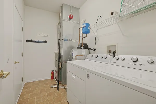 $279,900 | 13330 Red Alder Avenue, Huntley, IL 60142