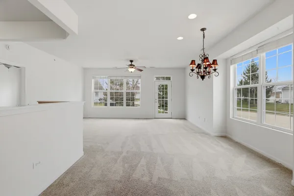 $279,900 | 13330 Red Alder Avenue, Huntley, IL 60142