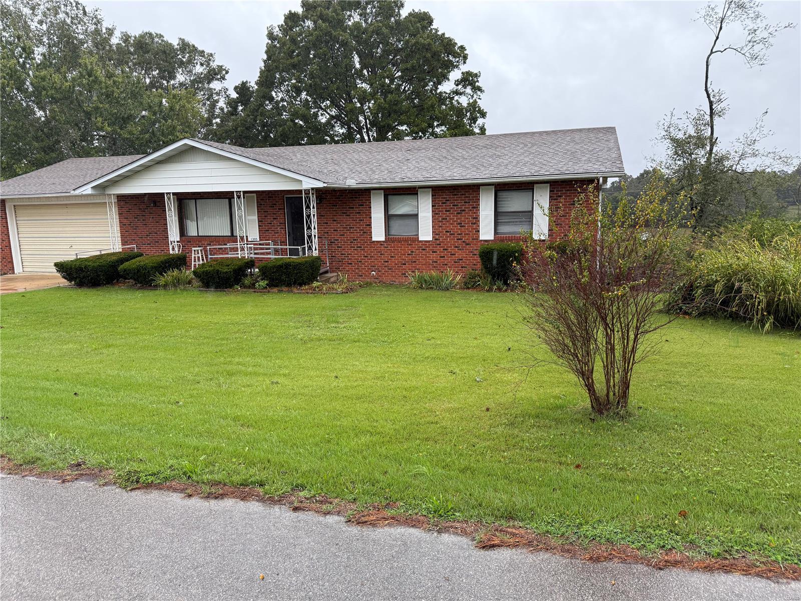 1303 Crestview Doniphan Mo 63935, Doniphan, MO 63935 Compass