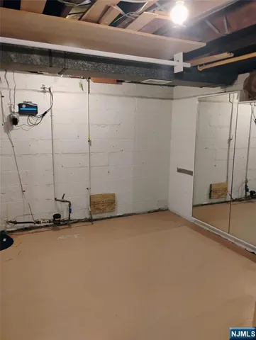 a view of a room with an empty space