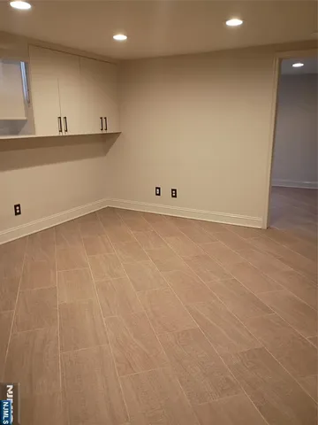 $5,500 | 9 Harris Place, Unit 1X, Fair Lawn, NJ 07410