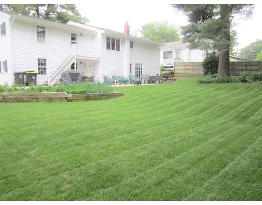 11 Indian Run Road Bellingham, MA 02019 - Photo 24 of 27 a front view of house with yard