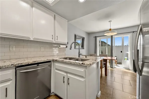 $899,000 | 939 West 19th Street, Unit A1, Costa Mesa, CA 92627
