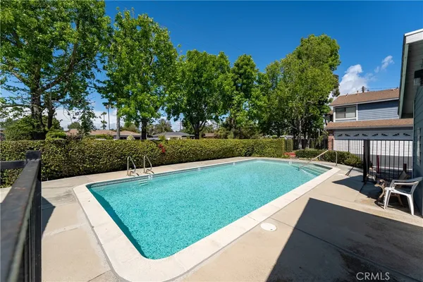 $899,000 | 939 West 19th Street, Unit A1, Costa Mesa, CA 92627