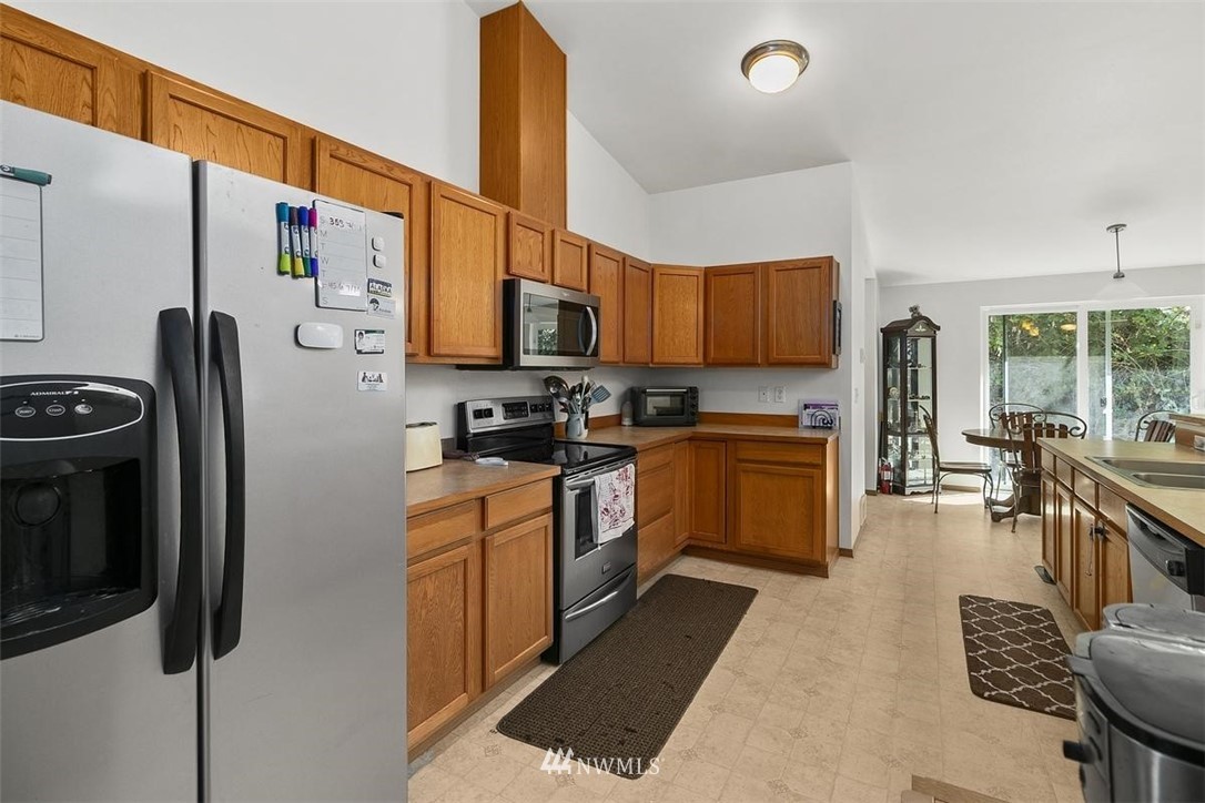 6736 Southeast Sedgwick Road Port Orchard, WA 98366 - Photo 15 of 40 Gallery Image 15