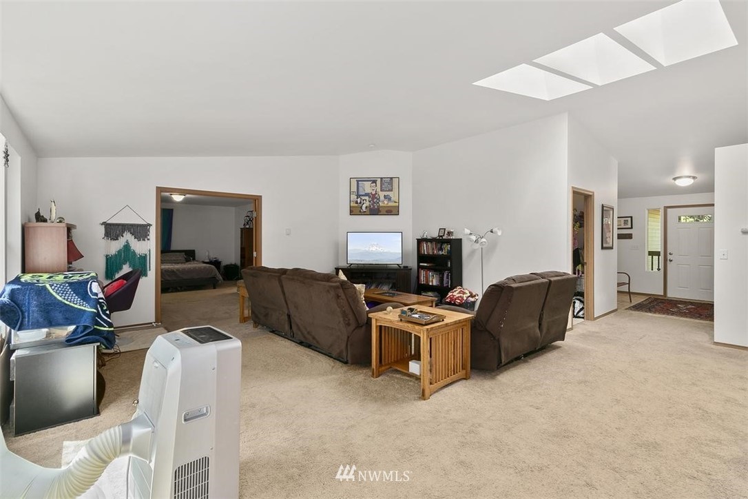 6736 Southeast Sedgwick Road Port Orchard, WA 98366 - Photo 18 of 40 Gallery Image 18
