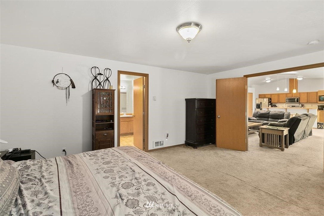 6736 Southeast Sedgwick Road Port Orchard, WA 98366 - Photo 25 of 40 Gallery Image 25