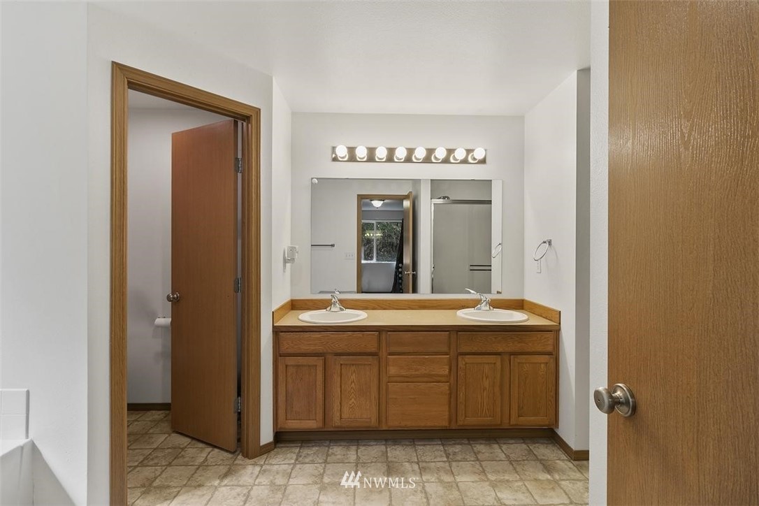 6736 Southeast Sedgwick Road Port Orchard, WA 98366 - Photo 26 of 40 Gallery Image 26