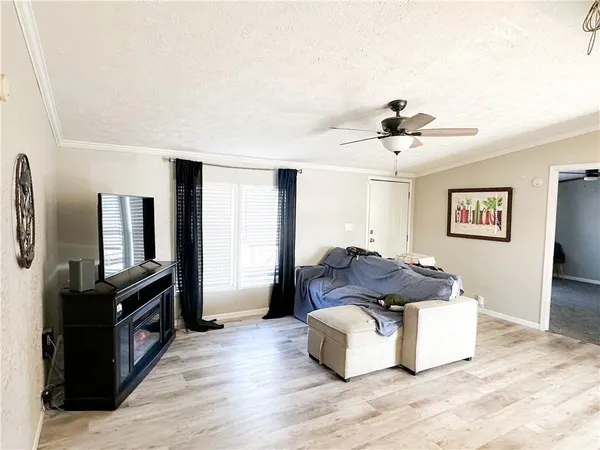 $595,000 | 27022 Index Drive, Brookfield, MO 64628