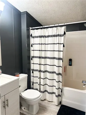 $595,000 | 27022 Index Drive, Brookfield, MO 64628