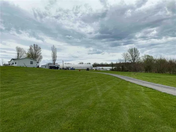 $595,000 | 27022 Index Drive, Brookfield, MO 64628