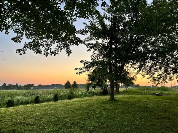 $595,000 | 27022 Index Drive, Brookfield, MO 64628