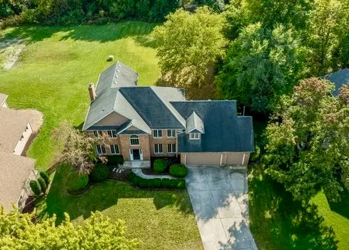 $570,000 | 11325 Hummingbird Lane, Mokena, IL 60448