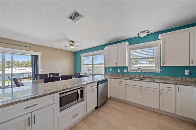 $1,500,000 | 3711 118th Street West, Bradenton, FL 34210