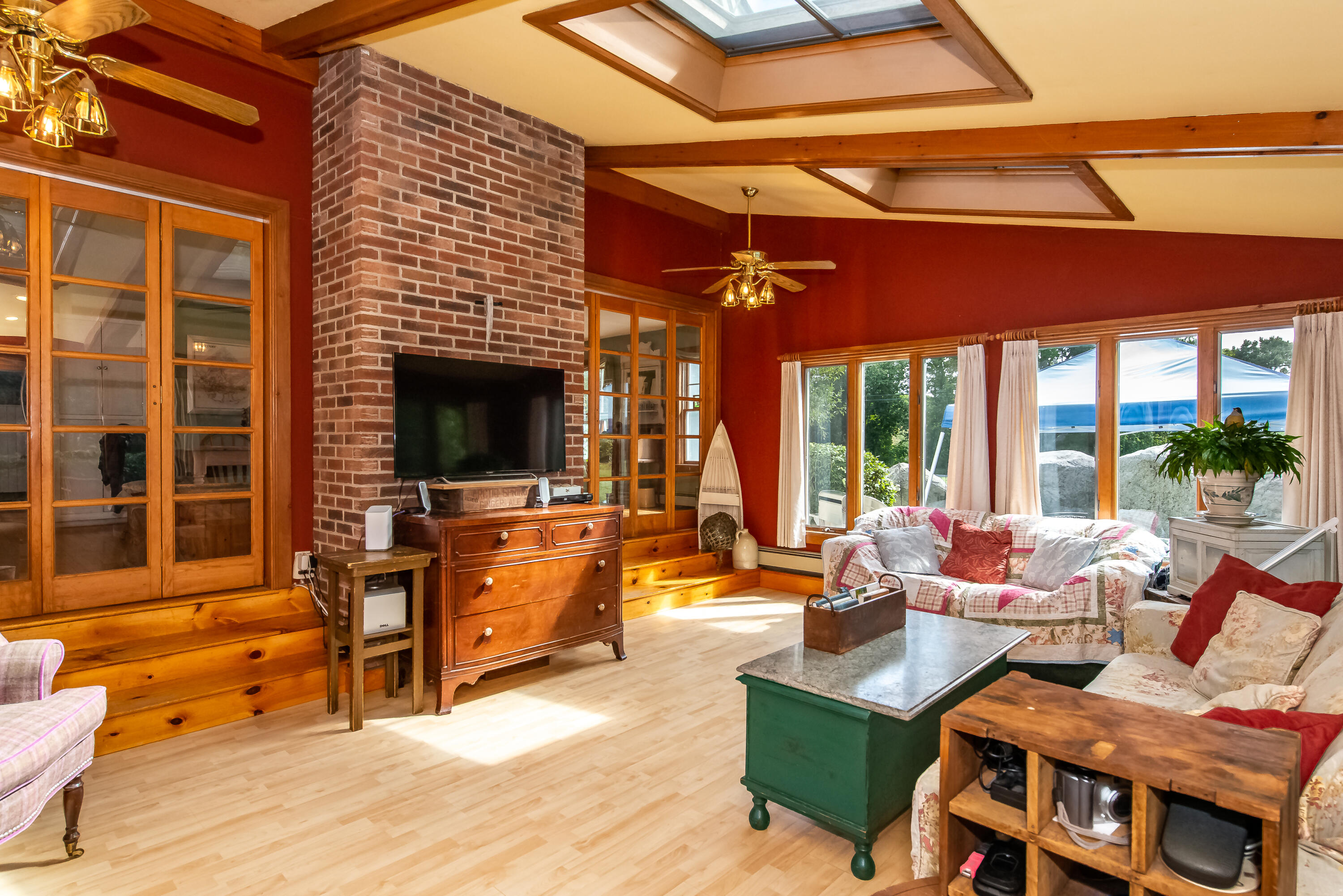 45 Norton Road Kittery, ME 03904 - Photo 12 of 50 Living room