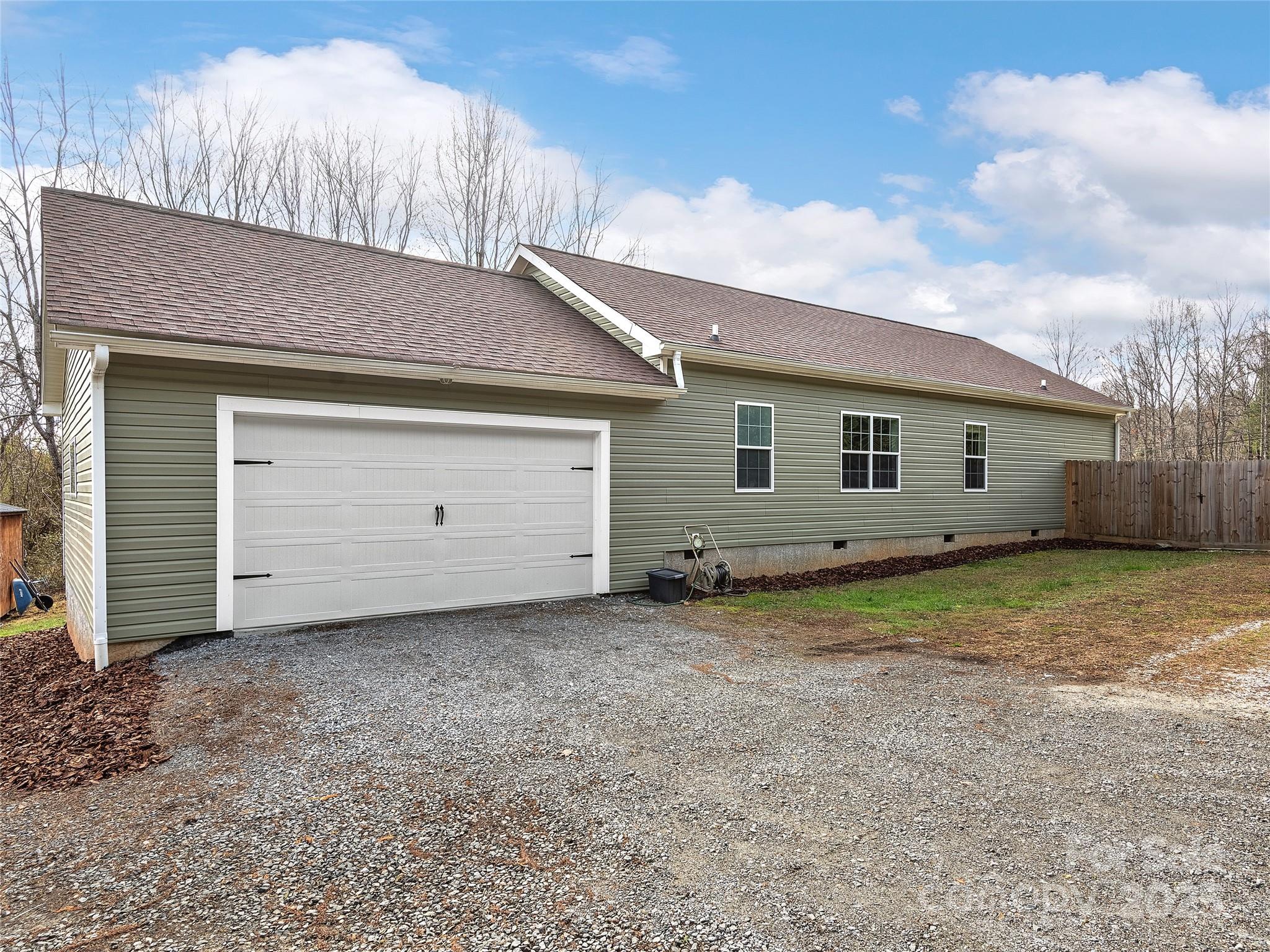 508 Fanning Bridge Road Fletcher, NC 28732 - Photo 3 of 21 a backyard of a house