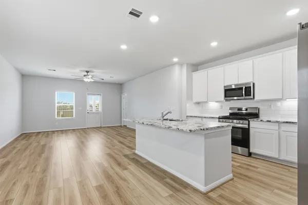 $2,350 | 88 Ashe Juniper Way, Magnolia, TX 77354