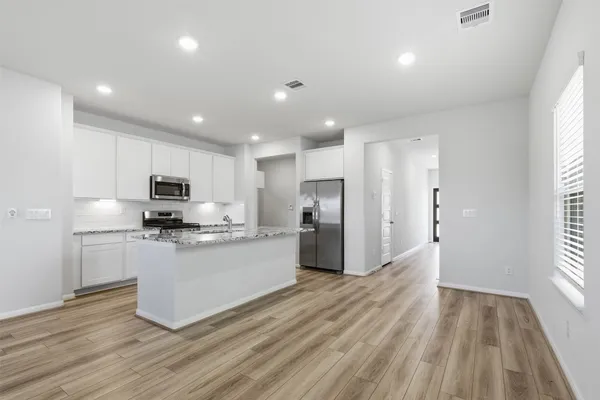 $2,350 | 88 Ashe Juniper Way, Magnolia, TX 77354