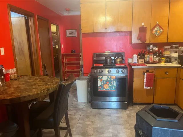 $285,000 | 5317 South Hamilton Avenue, Chicago, IL 60609