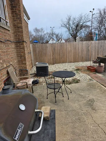 $285,000 | 5317 South Hamilton Avenue, Chicago, IL 60609