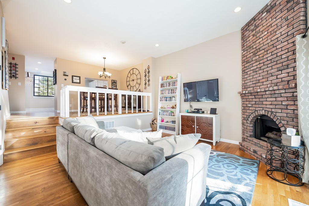 255 North Road, Unit 25 Chelmsford, MA 01824 - Photo 3 of 26 Gallery Image 3