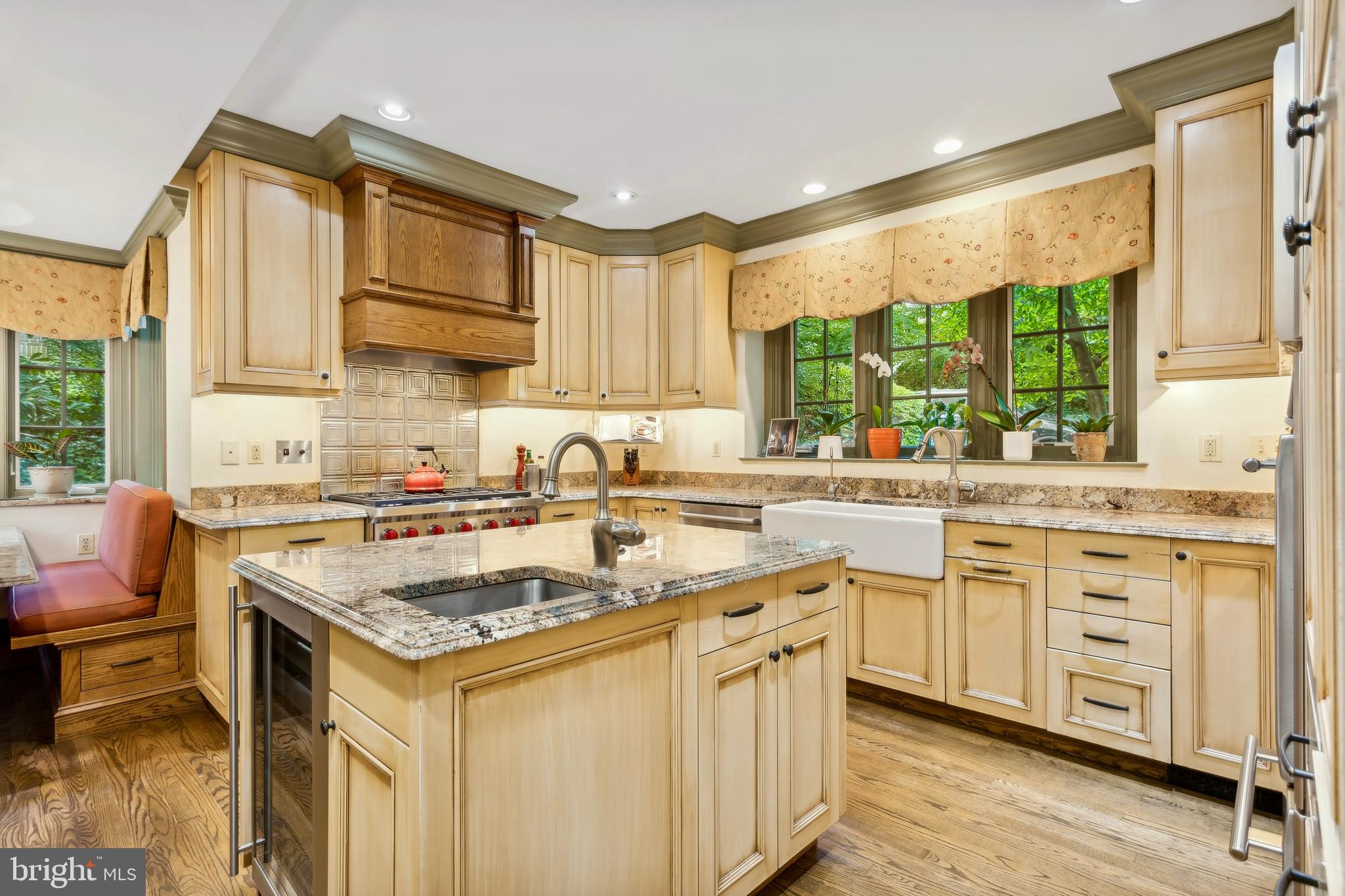 305 Overhill Road Baltimore, MD 21210 - Photo 6 of 90 Kitchen