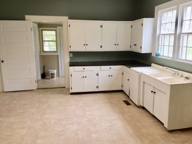 13 Maple Street Manchester, GA 31816 - Photo 4 of 6 Gallery Image 4
