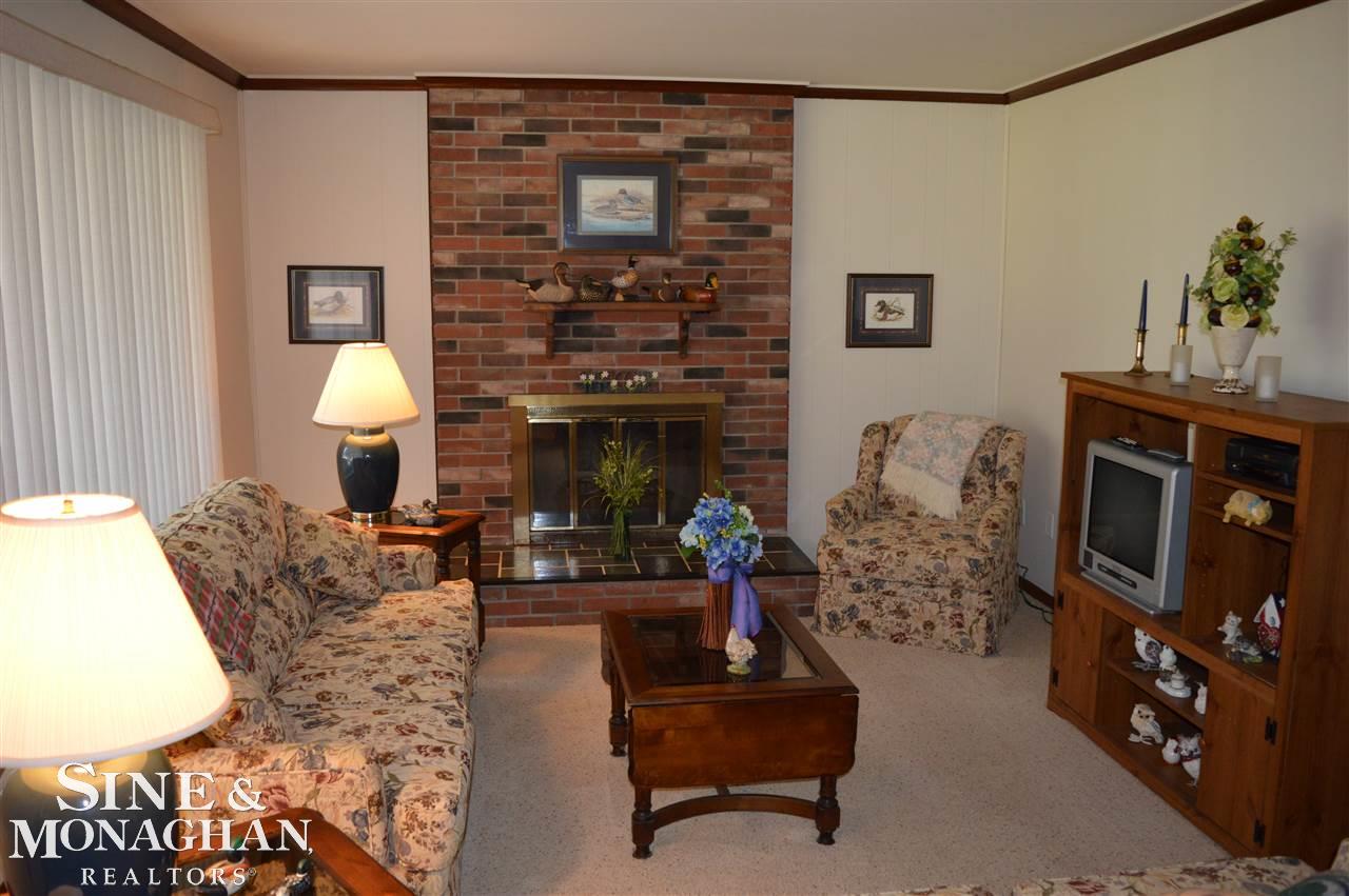 9077 Peters Road Algonac, MI 48001 - Photo 9 of 33
