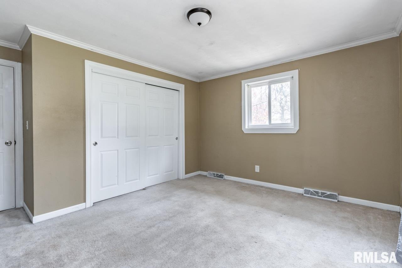 4817 North Koerner Road Peoria, IL 61615 - Photo 16 of 37 Gallery Image 16