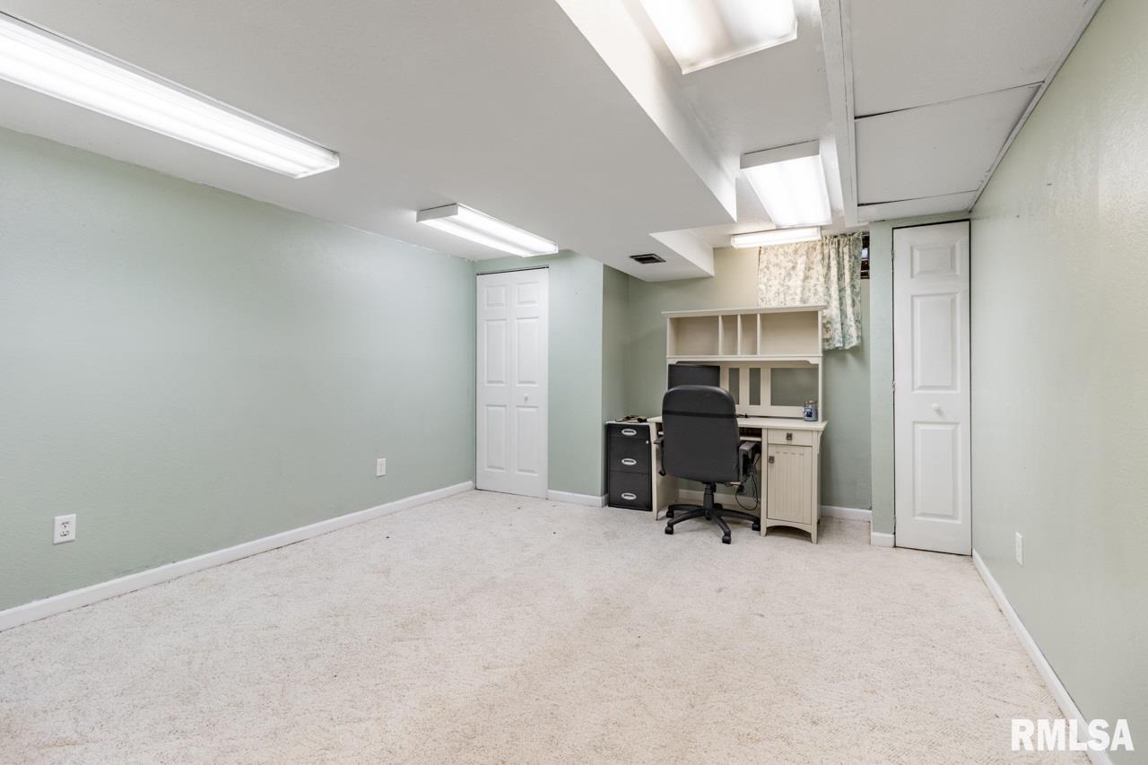 4817 North Koerner Road Peoria, IL 61615 - Photo 27 of 37 Gallery Image 27