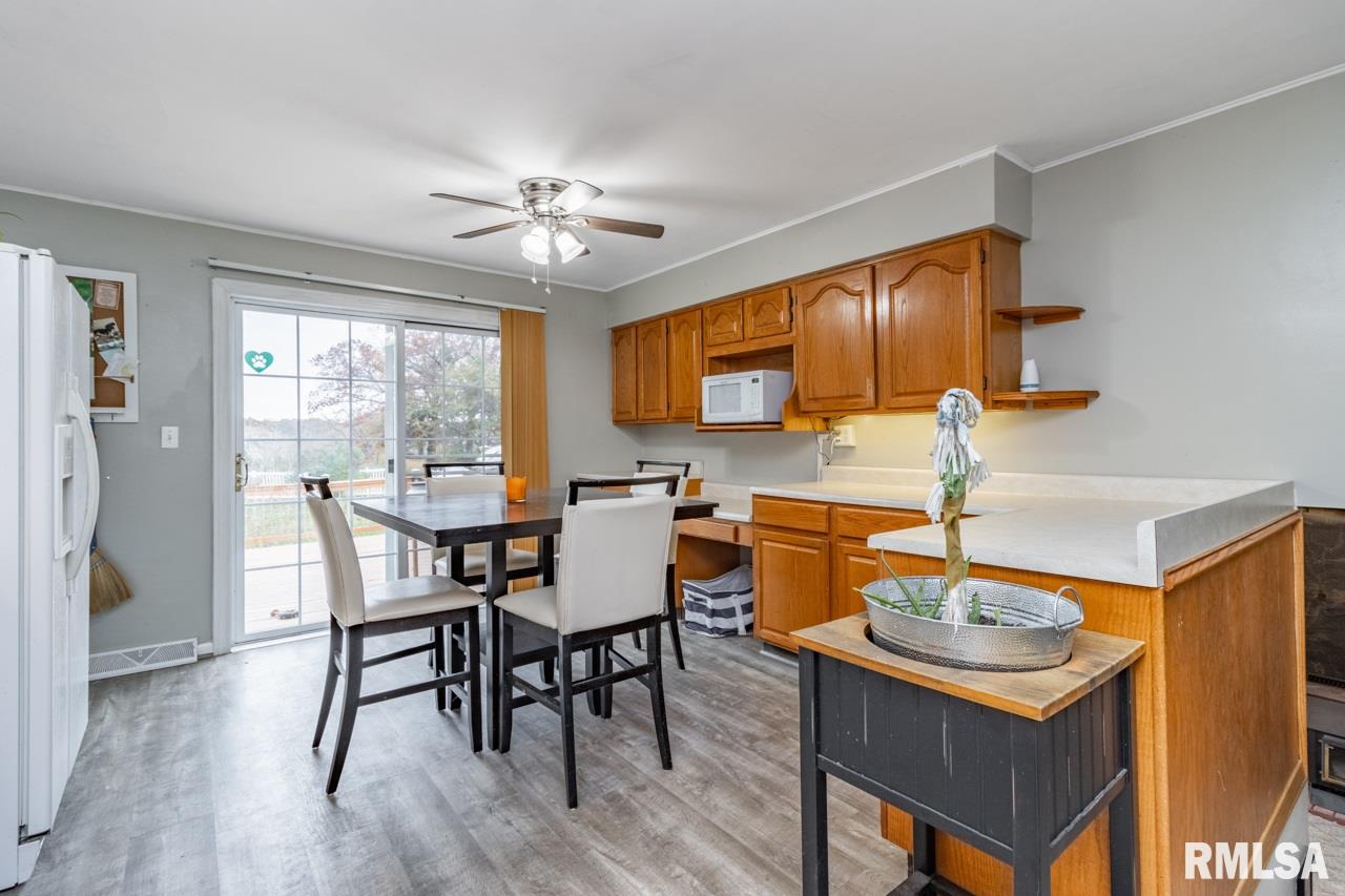4817 North Koerner Road Peoria, IL 61615 - Photo 6 of 37 Gallery Image 6