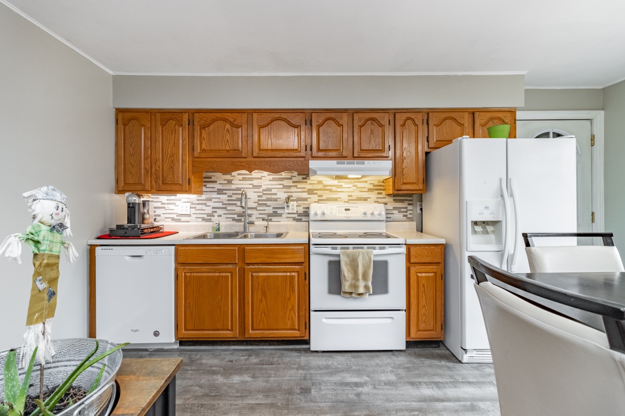 4817 North Koerner Road Peoria, IL 61615 - Photo 7 of 37 Gallery Image 7