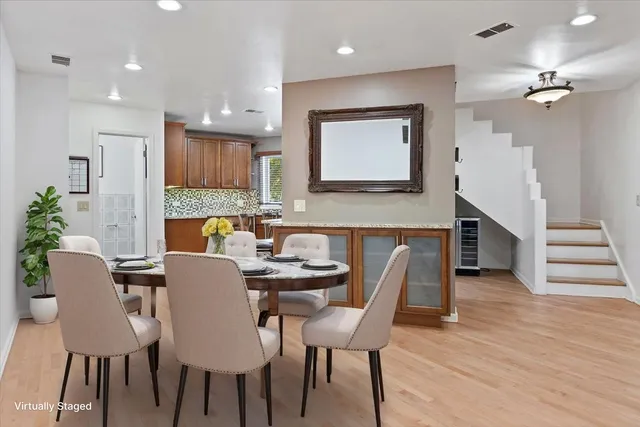 $475,000 | 414 South Dee Road, Park Ridge, IL 60068