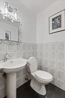 $475,000 | 414 South Dee Road, Park Ridge, IL 60068