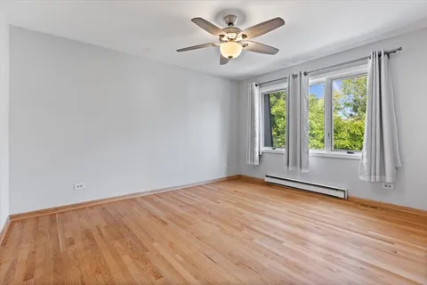 $475,000 | 414 South Dee Road, Park Ridge, IL 60068