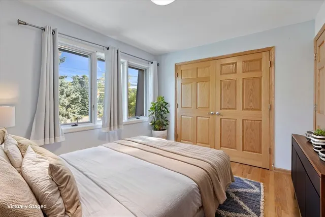 $475,000 | 414 South Dee Road, Park Ridge, IL 60068