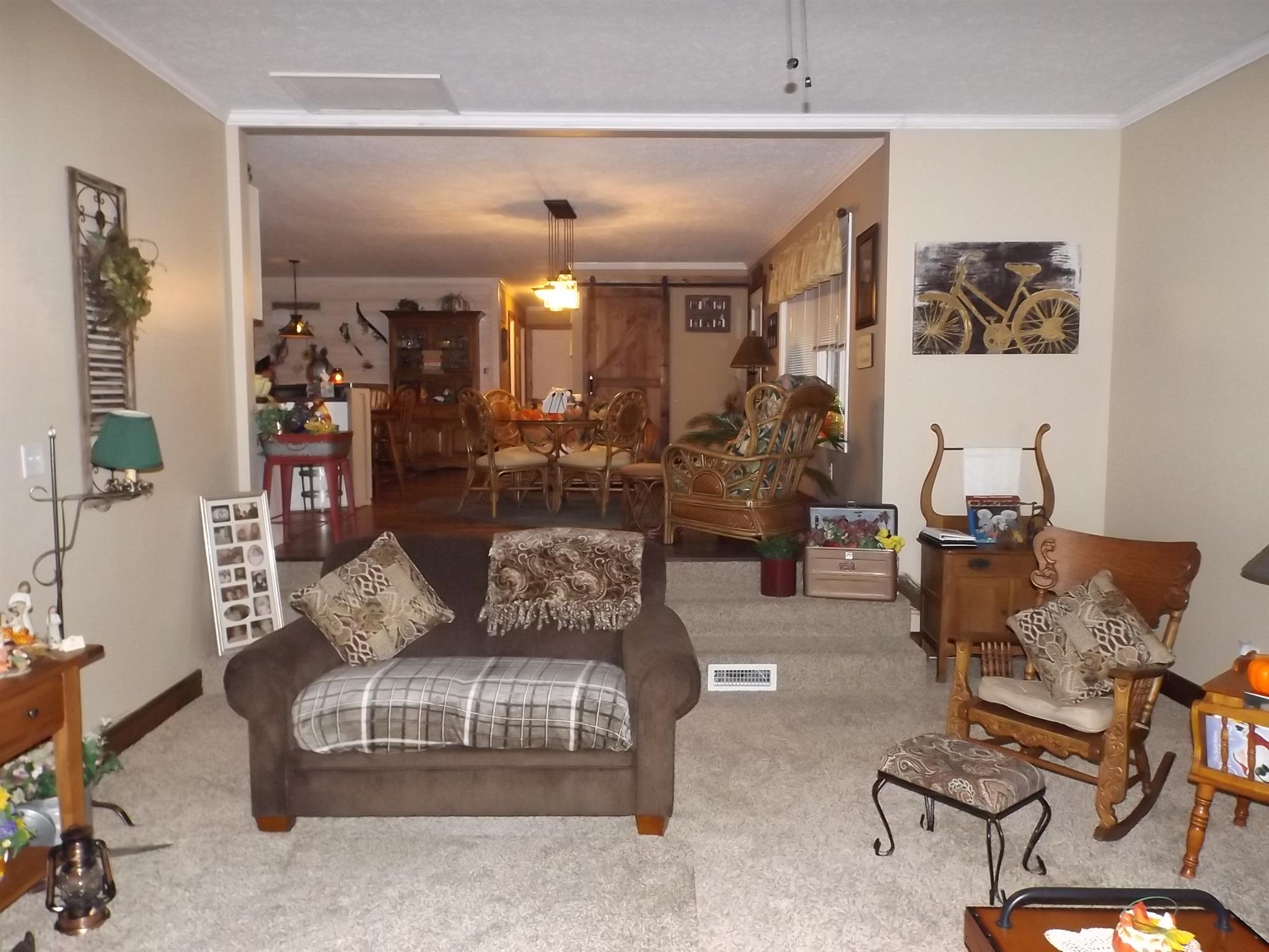 425 Chigger Ridge Road Creal Springs, IL 62922 - Photo 11 of 32 Gallery Image 11