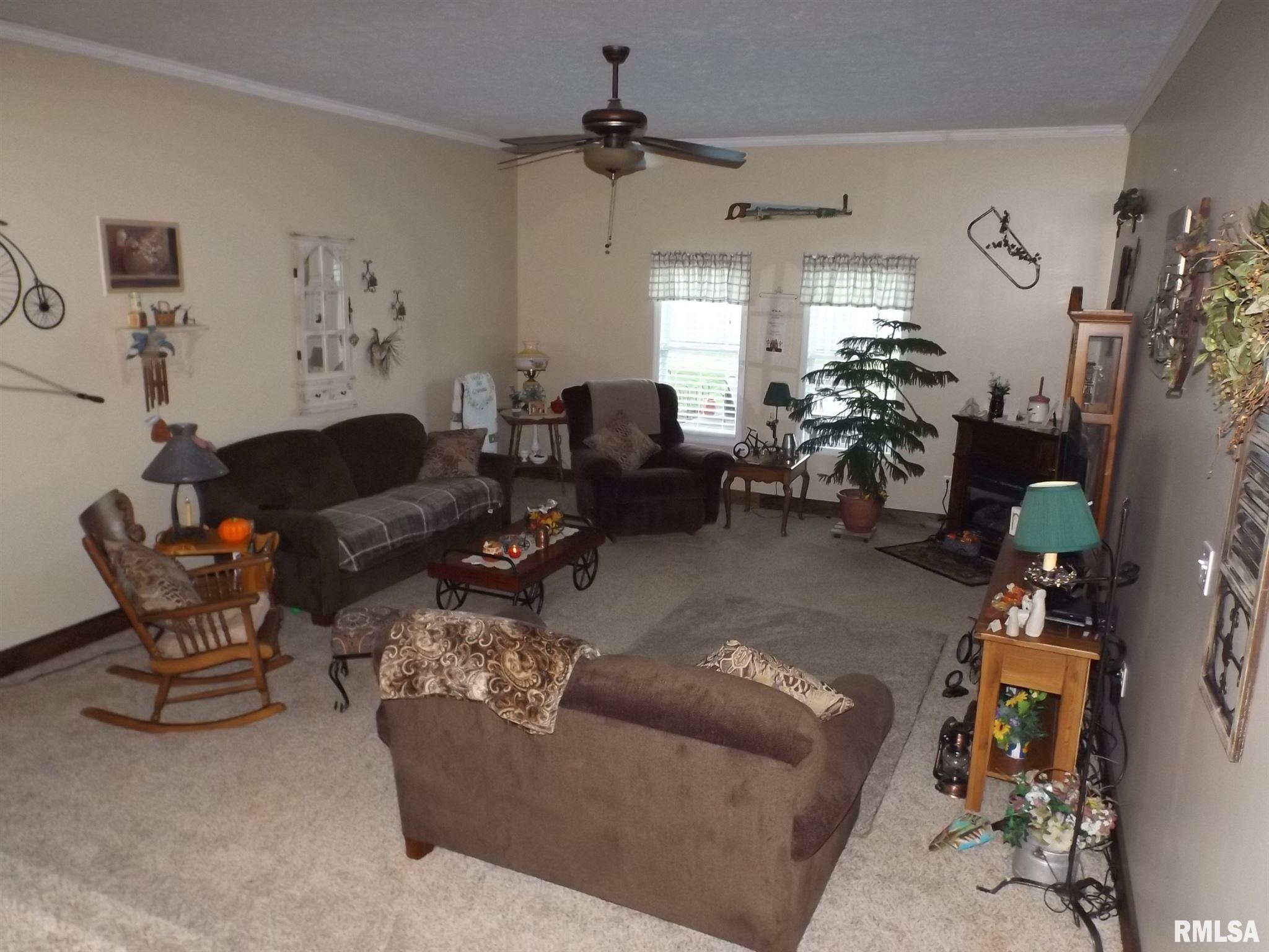 425 Chigger Ridge Road Creal Springs, IL 62922 - Photo 12 of 32 Gallery Image 12