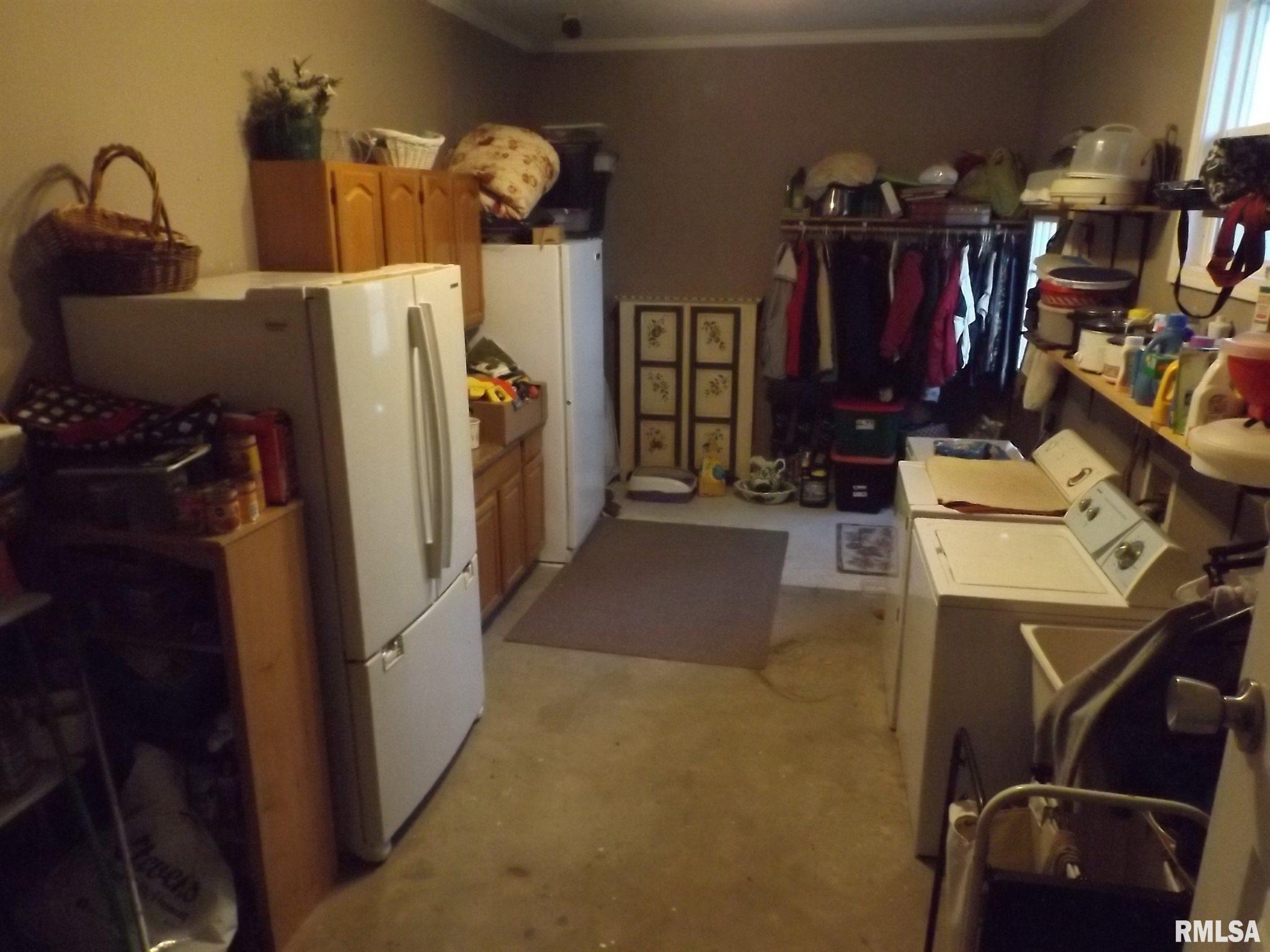 425 Chigger Ridge Road Creal Springs, IL 62922 - Photo 21 of 32 Gallery Image 21