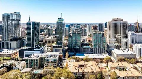 a picture of city view