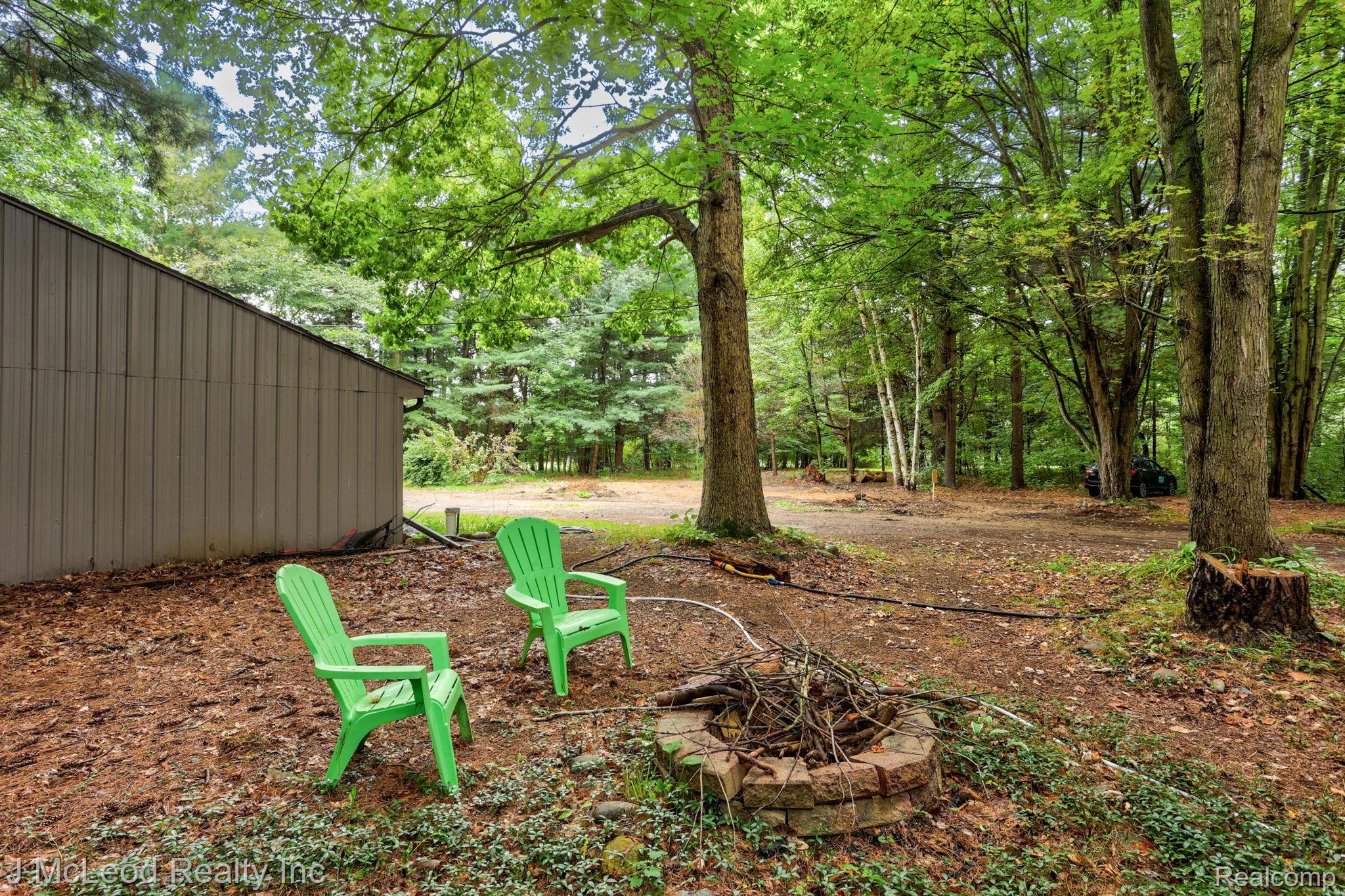 5929 Murphy Lake Road Millington, MI 48746 - Photo 14 of 36 14-web-or-mls-5929 Murphy Lake Rd Millington-14.jpg