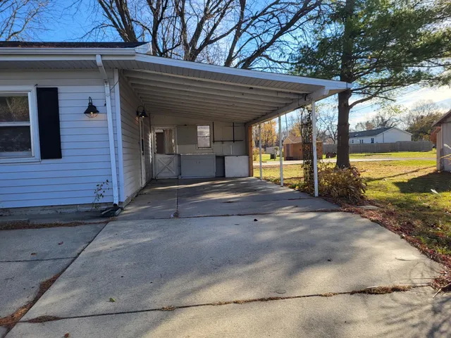 $130,000 | 521 North Beech Street, Forrest, IL 61741