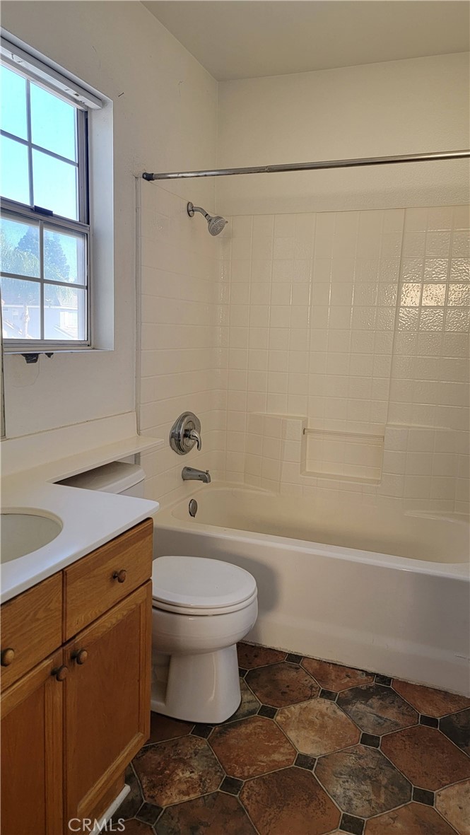 868 Pathfinder Way Corona, CA 92878 - Photo 9 of 12