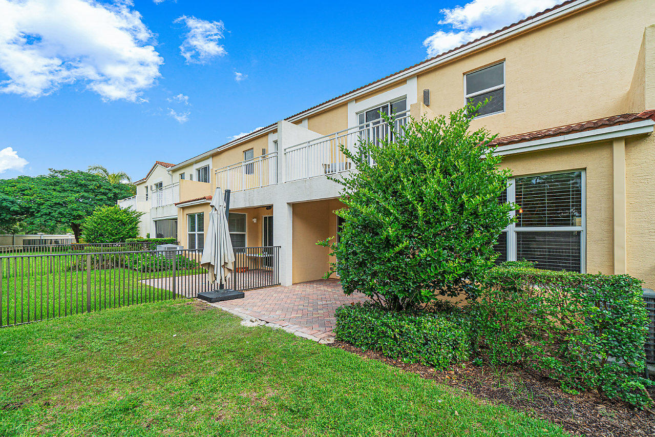 4807 Northwest 16th Terrace Boca Raton, FL 33431 - Photo 12 of 21 032-4807NW16thTer-BocaRaton-FL-small