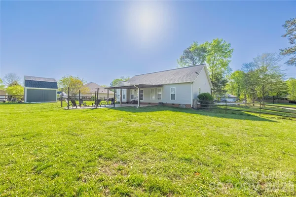 $2,250 | 150 State Park Road, Troutman, NC 28166