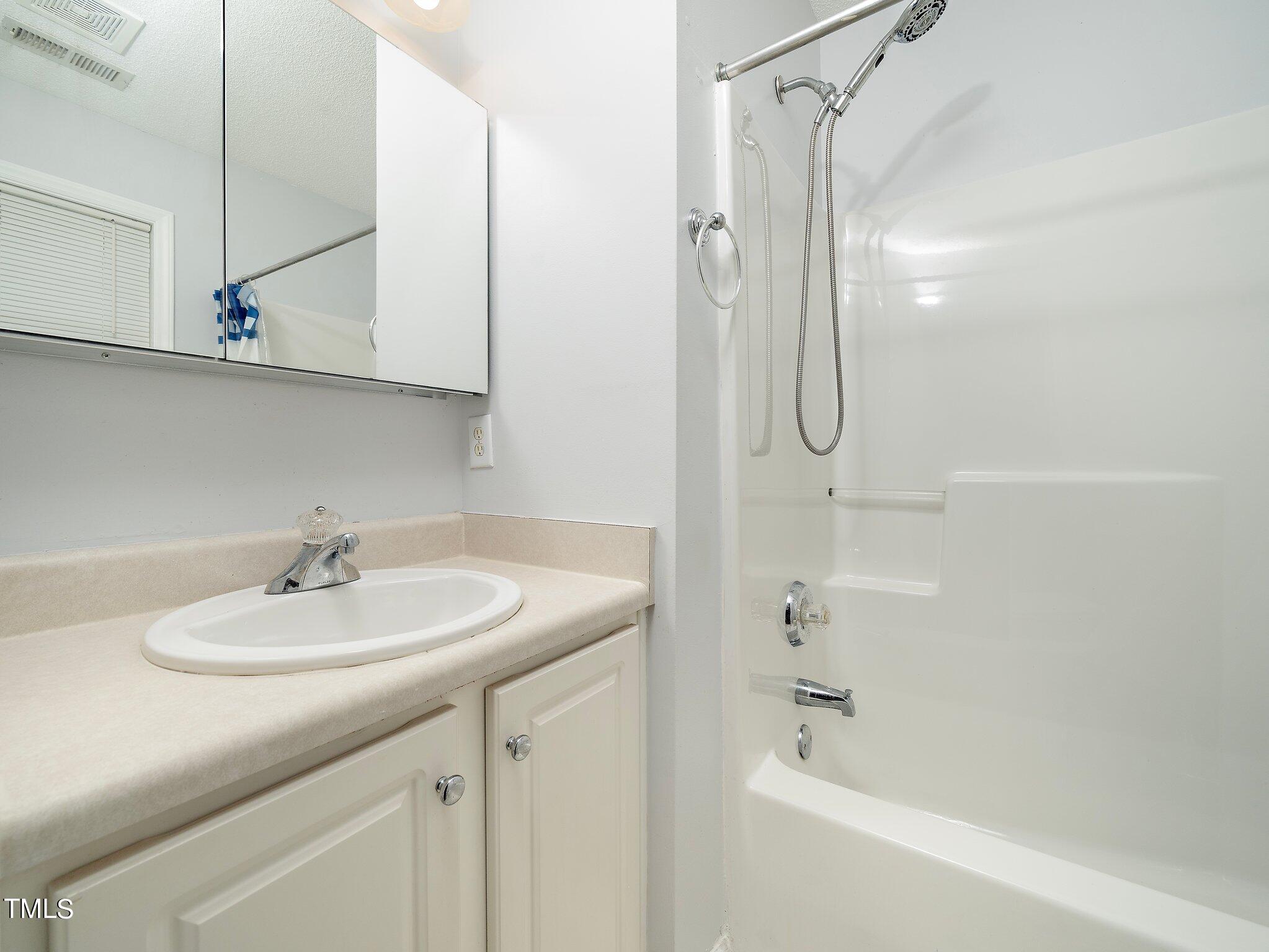 2216 Turtle Point Drive Raleigh, NC 27604 - Photo 20 of 28 38-web-or-mls-216 Turtle Point-29