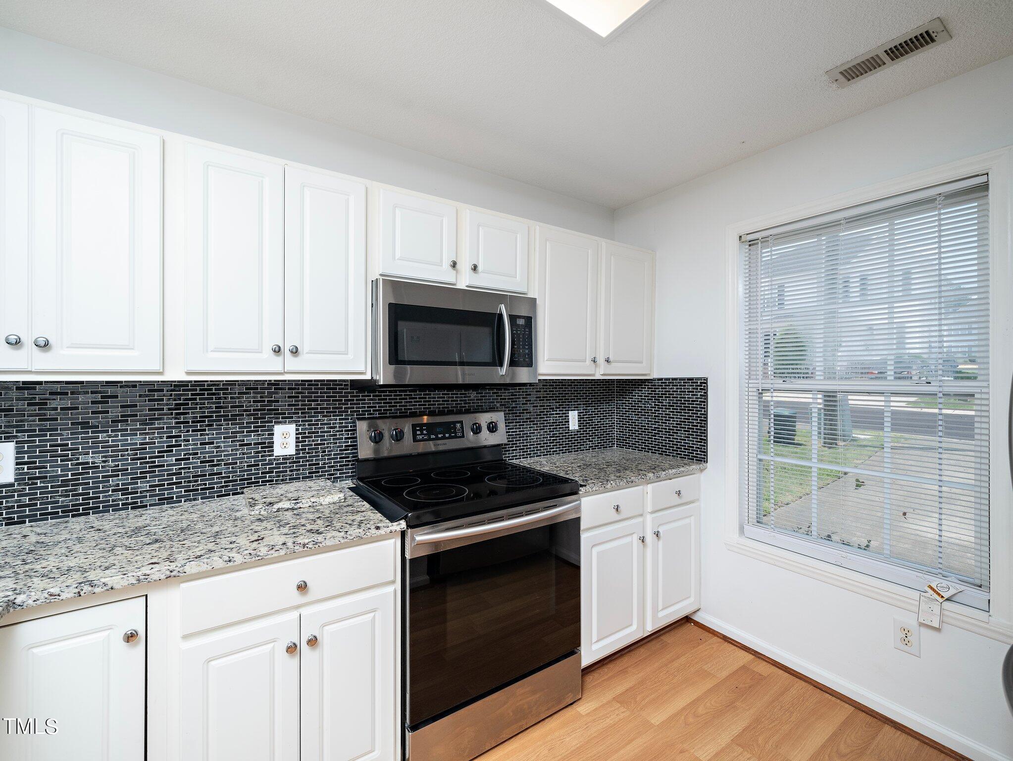 2216 Turtle Point Drive Raleigh, NC 27604 - Photo 5 of 28 27-web-or-mls-216 Turtle Point-18