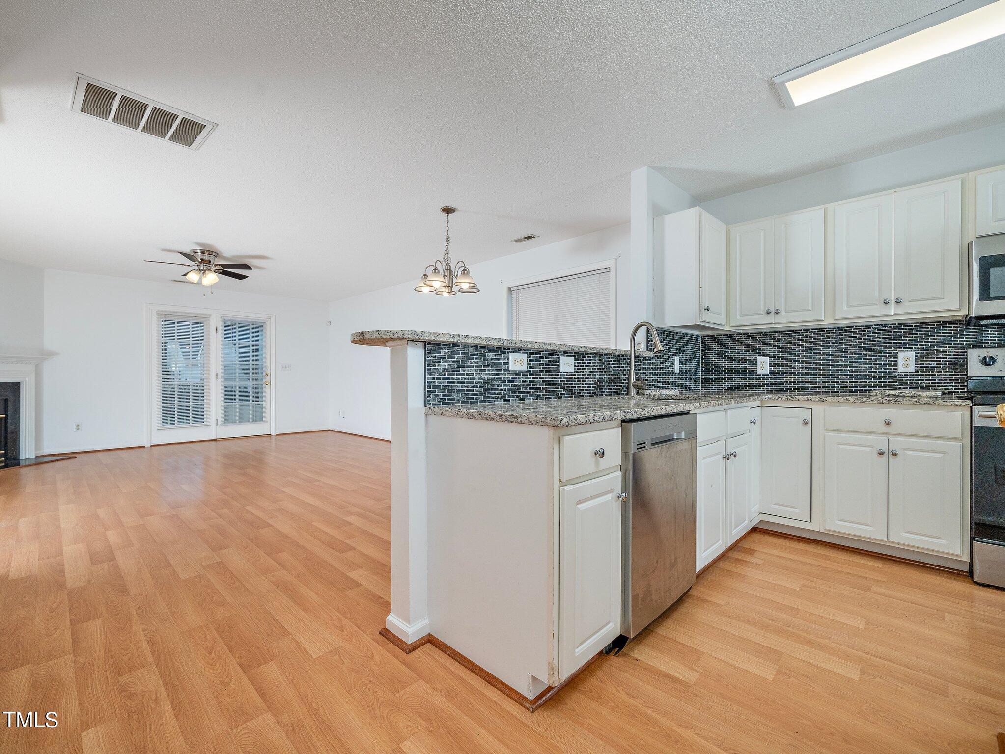 2216 Turtle Point Drive Raleigh, NC 27604 - Photo 7 of 28 17-web-or-mls-216 Turtle Point-8