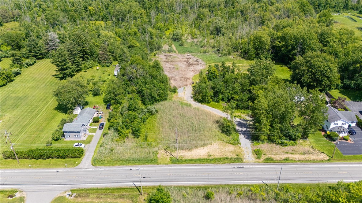 1652 Manitou Road Greece, NY 14626 - Photo 8 of 24