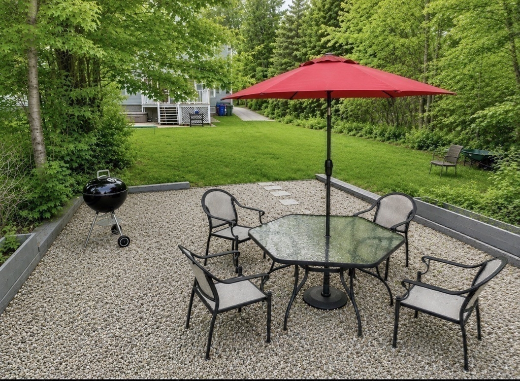 42 Water Street Northampton, MA 01053 - Photo 3 of 35